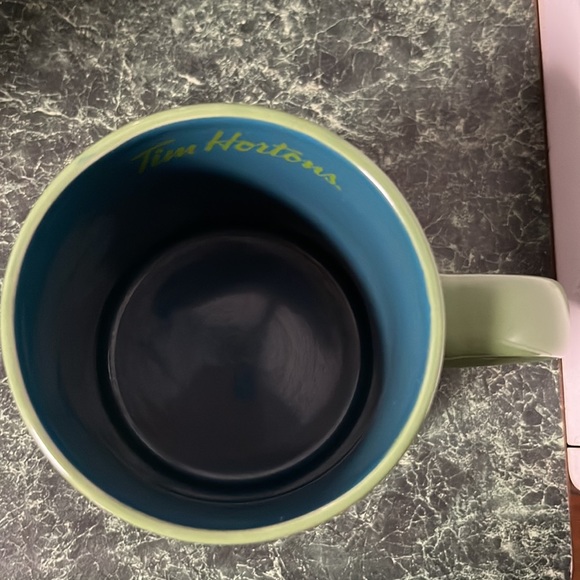 Tim Hortons #17 2017 Limited Edition Green Beaver mug cup - Picture 2 of 5